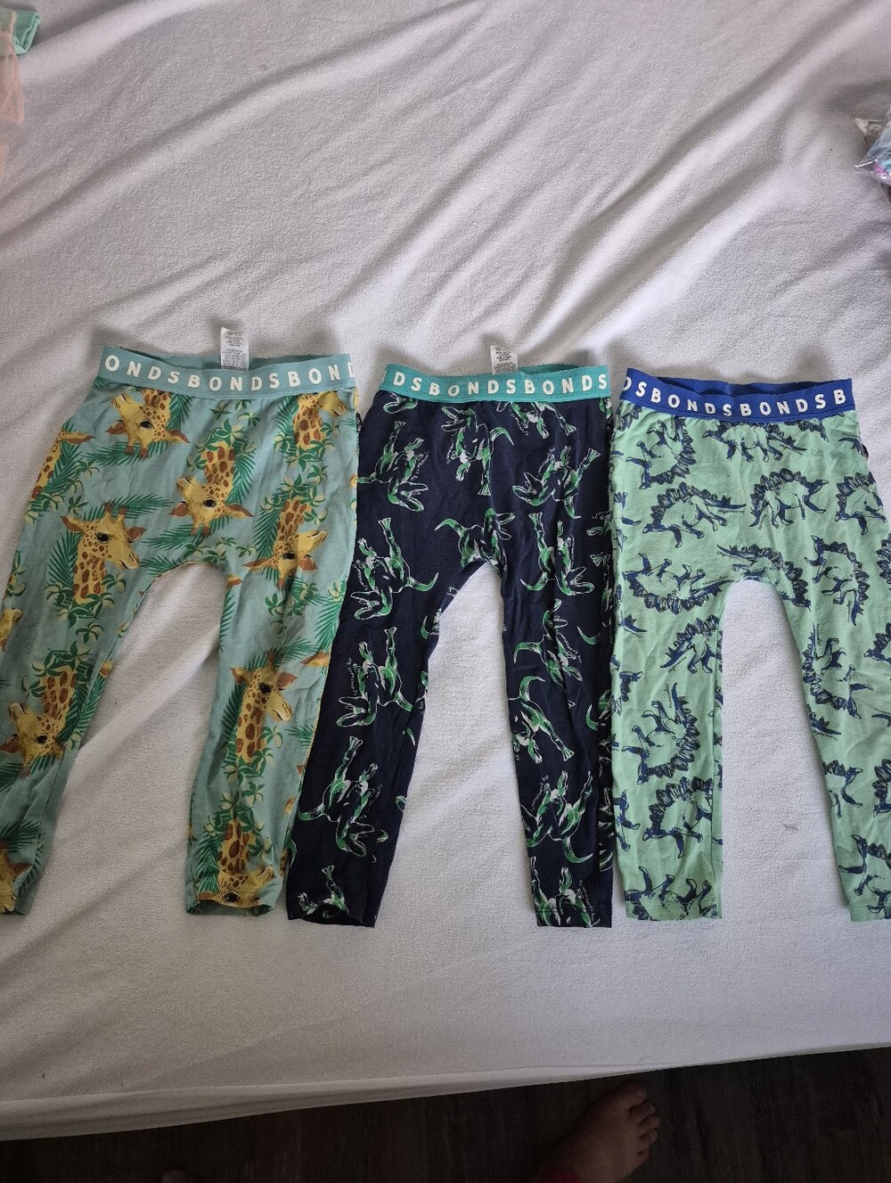 Bundle Of Size 3 Bonds Pants